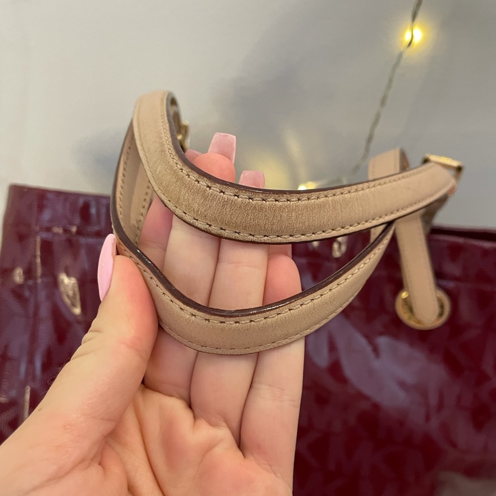 Michael Kors Tote Bag - Picture 3 of 6